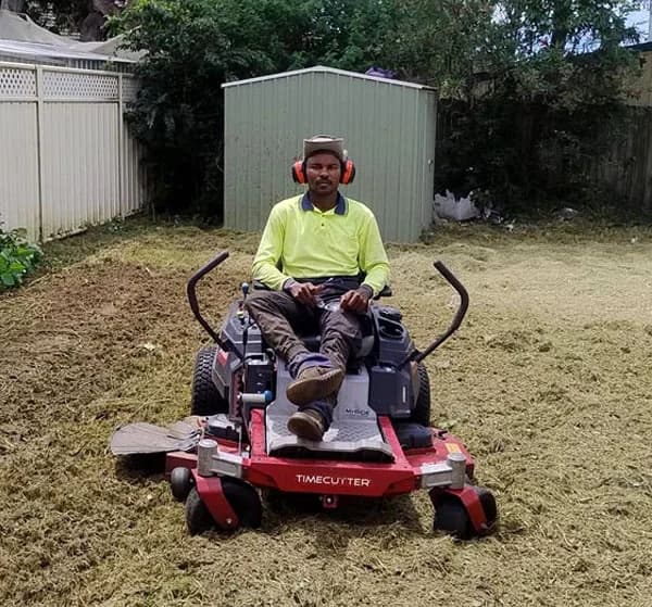 Lawn Mowing & Edging